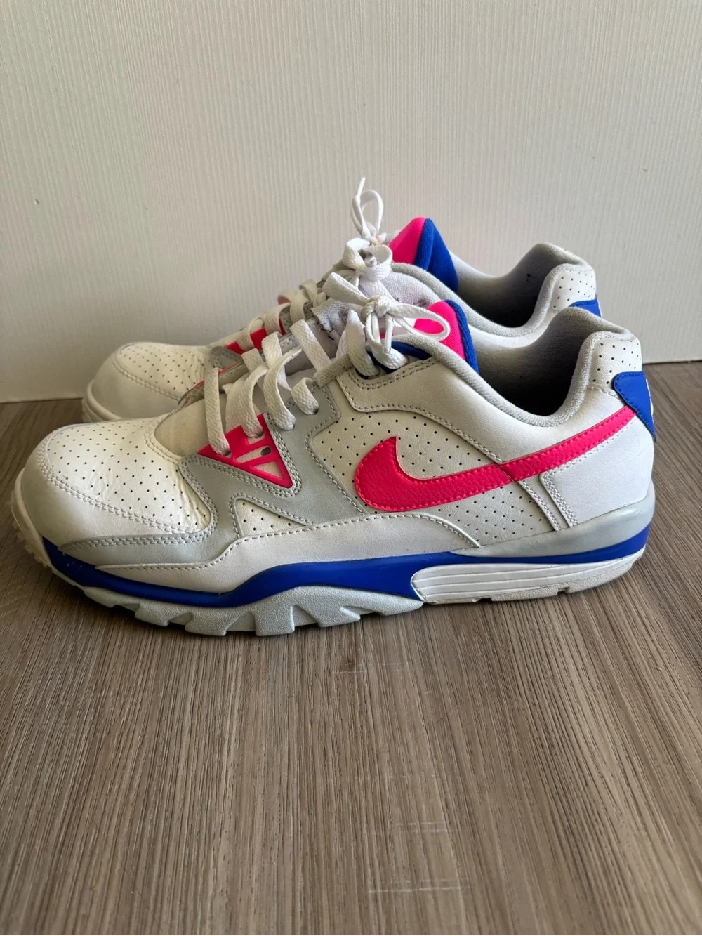 Nike Air Cross Trainer 3 Low FN6887-100 White Hyper Pink Blue Men's Size US 11.5